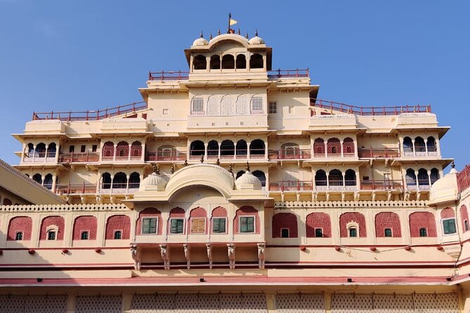Private Jaipur Tour for Solo Female Traveler with Female Guide - Panna Meena ka Kund: The Stepwell Stop That’s Short but Memorable