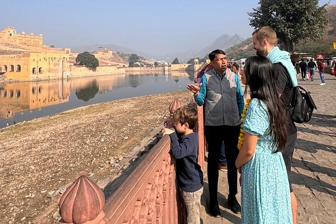 Private Jaipur Tour with Guide & All Entry Tickets - Stop 2: Panna Meena ka Kund Stepwell (A Quick, Memorable Pause)