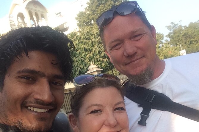 Private Shopping Tour in Jaipur - Jaipur Blue Pottery Art Centre: a craft stop that’s fun to watch