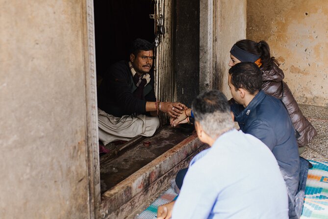 Private Temple Tour in Jaipur w/ Guide, Transportation & Sites - Meet the guide and use the questions to shape your day