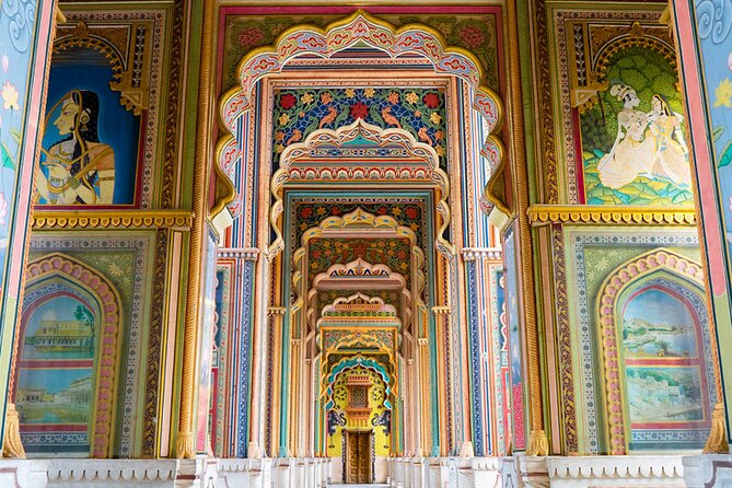 Private Tour of Jaipur's Most Instagrammable & Photogenic Spots - Getting around Jaipur: a/c sedan or private tuk-tuk