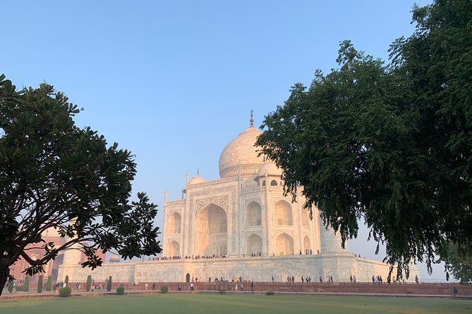 Private Transfer From Jaipur to Agra including Fatehpur Sikri - Jaipur to Agra by private car: the value is in the simplicity