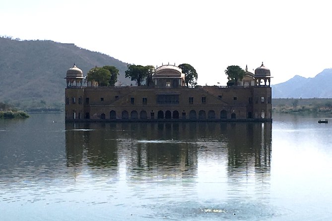 Private Transfer From Jaipur to New Delhi - The driver experience: safety, communication, and punctual pickup