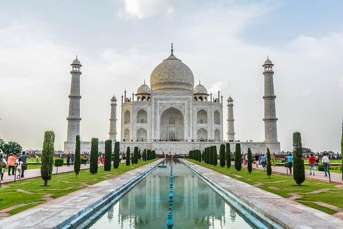 Skip The Line: Sunrise Taj Mahal & Agra Day Tour From Jaipur - Guide and driver quality: timing wins the day