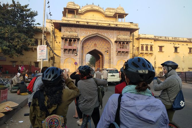 Small-Group Early Morning Pink City Bike Tour - Why an Early-Morning Pink City Bike Ride Works