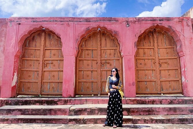 Taj Mahal and Agra Private Day Tour From Jaipur with 5 Star Meal - Courtyard Agra lunch break: why the 5-star meal is more than a pause
