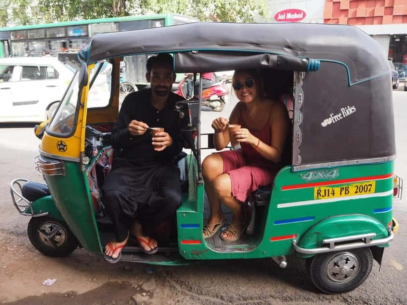 Unique Jaipur Full Day Tour of Pink City Jaipur by TukTuk - Gaitor Ki Chhatriyan: A Quiet Stop That Adds Depth